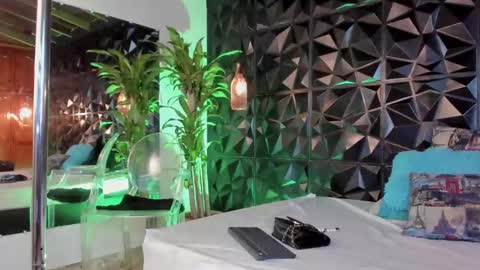 _valentina_69 online show from 12-07-24, 02:31