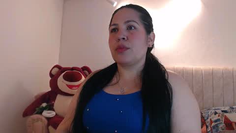 valeria online show from 12-02-25, 03:23