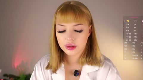 Viola online show from 09-21-25, 05:47