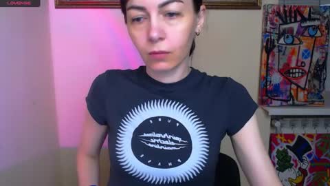 Snapshot of _violax_ chatting on 07-11-26, 08:17 Vio online show from 07-11-26, 08:17