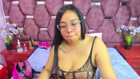 _violeta18_ online show from 11-02-25, 02:58