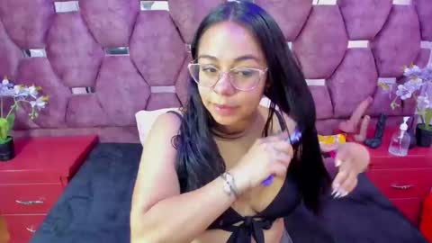 _violeta18_ online show from 11-25-25, 02:55