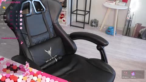 Alis online show from 10-30-25, 06:59