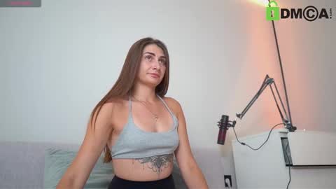 Snapshot of _wild_berry chatting on 09-27-25, 08:47 Lily online show from 09-27-25, 08:47