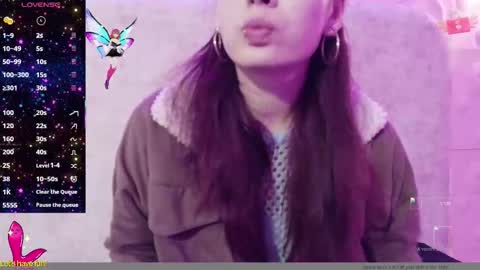 Yuyi online show from 11-06-25, 12:50
