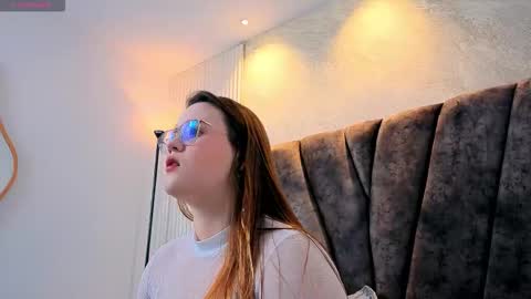 zoe online show from 02-08-26, 06:33