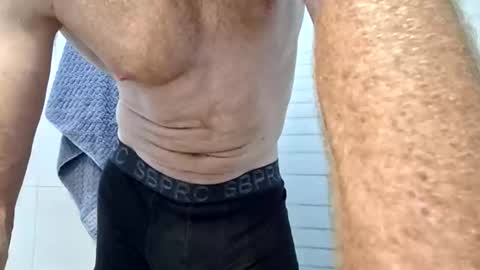 Snapshot of a7469 chatting on 09-21-25, 10:11 XXL online show from 09-21-25, 10:11