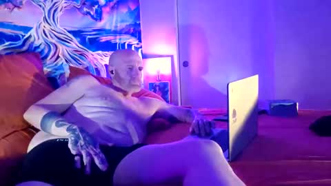 a_bad_guy_duh online show from 10-09-25, 07:50