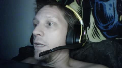 A Bored Dragon online show from 02-14-26, 03:14