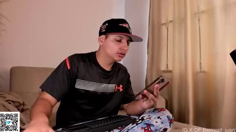 a_lejandro_0_8 online show from 04-12-26, 04:34