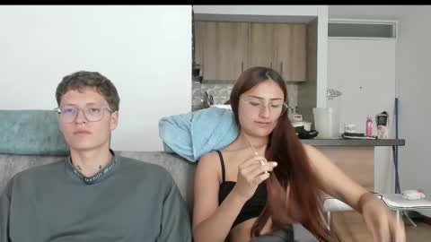 Snapshot of a_sexy_couple__ chatting on 02-17-25, 06:04 A Sexy Couple online show from 02-17-25, 06:04