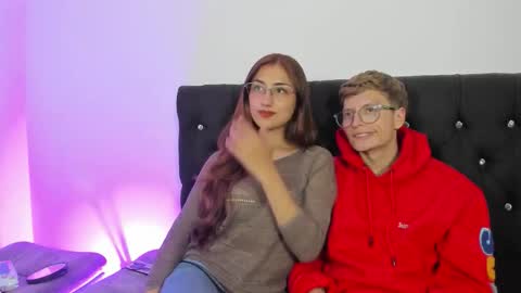 Snapshot of a_sexy_couple__ chatting on 12-04-25, 10:29 A Sexy Couple online show from 12-04-25, 10:29