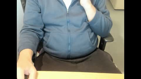 Snapshot of aaalon100 chatting on 03-01-25, 06:43 Alon online show from 03-01-25, 06:43