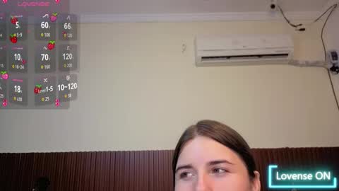 Snapshot of aabby_lee chatting on 01-10-26, 07:26 Abby Lee online show from 01-10-26, 07:26