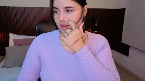 Snapshot of aabby_lee chatting on 03-08-26, 06:55 Abby Lee online show from 03-08-26, 06:55