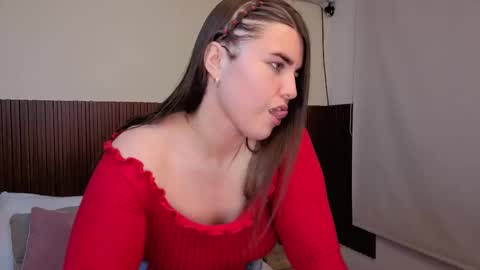 Snapshot of aabby_lee chatting on 03-12-26, 08:26 Abby Lee online show from 03-12-26, 08:26