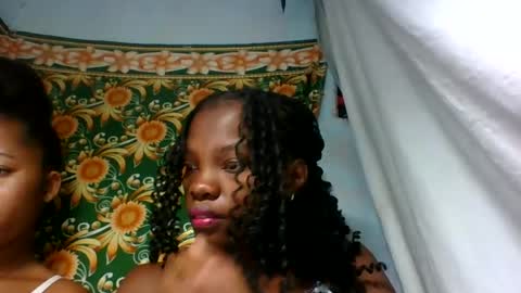 aadienne online show from 06-12-26, 10:41