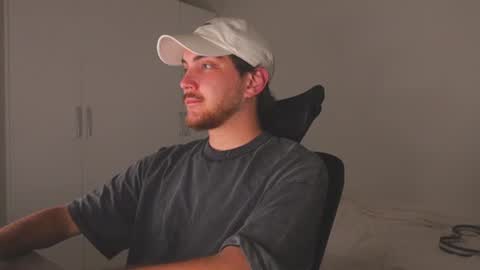 Alex online show from 07-18-26, 01:54