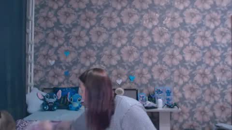 Snapshot of aalicebubble chatting on 03-03-26, 04:57 Alice online show from 03-03-26, 04:57