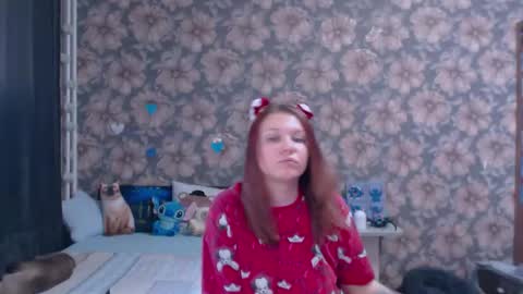 Snapshot of aalicebubble chatting on 03-13-26, 10:11 Alice online show from 03-13-26, 10:11