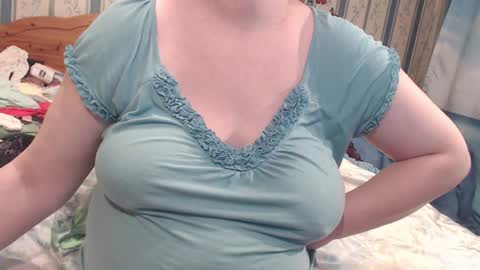 Snapshot of aamarillis chatting on 12-28-24, 07:22 NINA online show from 12-28-24, 07:22