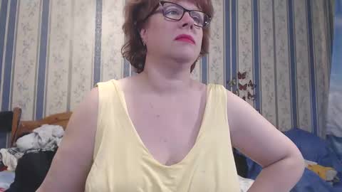 Snapshot of aamarillis chatting on 02-15-25, 08:11 NINA online show from 02-15-25, 08:11