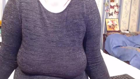 Snapshot of aamarillis chatting on 09-20-25, 07:04 NINA online show from 09-20-25, 07:04