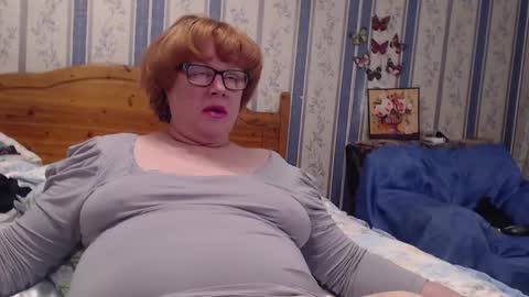 Snapshot of aamarillis chatting on 12-01-25, 06:18 NINA online show from 12-01-25, 06:18