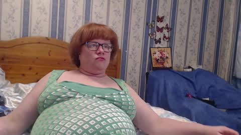 Snapshot of aamarillis chatting on 01-14-26, 12:16 NINA online show from 01-14-26, 12:16