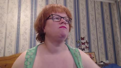 Snapshot of aamarillis chatting on 01-14-26, 10:25 NINA online show from 01-14-26, 10:25