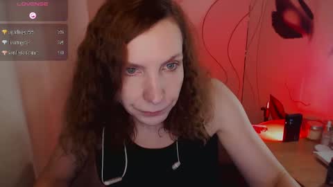 Snapshot of aamazingjoi chatting on 12-25-24, 04:22 Katie online show from 12-25-24, 04:22