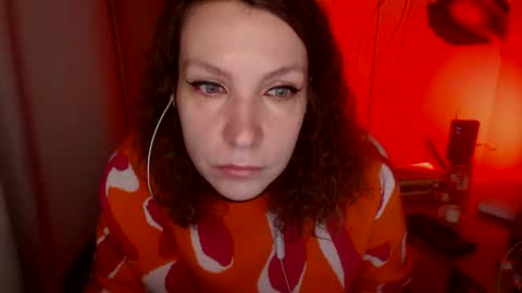 Snapshot of aamazingjoi chatting on 01-13-25, 02:39 Katie online show from 01-13-25, 02:39