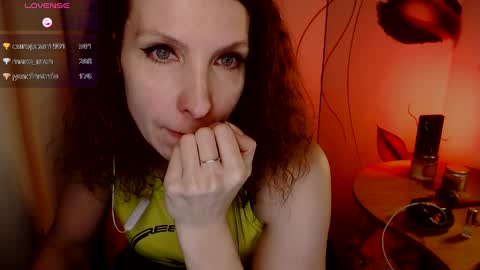 Snapshot of aamazingjoi chatting on 01-24-25, 08:54 Katie online show from 01-24-25, 08:54