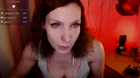 Snapshot of aamazingjoi chatting on 02-01-25, 02:37 Katie online show from 02-01-25, 02:37