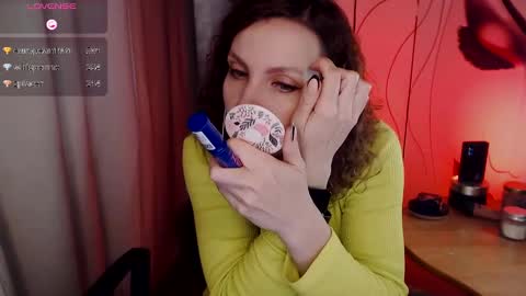 Snapshot of aamazingjoi chatting on 02-05-25, 06:56 Katie online show from 02-05-25, 06:56