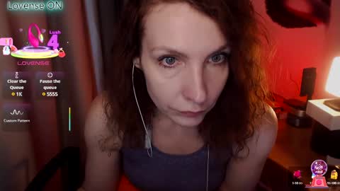 Snapshot of aamazingjoi chatting on 03-12-25, 05:46 Katie online show from 03-12-25, 05:46