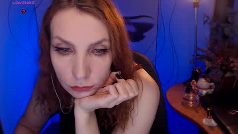 Katie online show from 11-26-25, 05:52