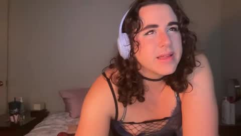 sluttyemmie online show from 09-13-25, 03:06