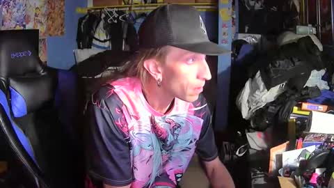 Snapshot of aaron111dub chatting on 11-10-25, 07:07 NorCalLongSlong online show from 11-10-25, 07:07