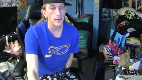 Snapshot of aaron111dub chatting on 02-17-26, 04:35 NorCalLongSlong online show from 02-17-26, 04:35