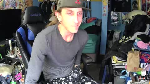 Snapshot of aaron111dub chatting on 02-24-26, 04:16 NorCalLongSlong online show from 02-24-26, 04:16