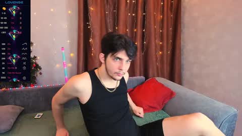 Snapshot of aaron_bang chatting on 01-20-25, 01:07 Aaron Bang online show from 01-20-25, 01:07