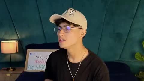 Aaron Ezequiel online show from 12-03-25, 10:41