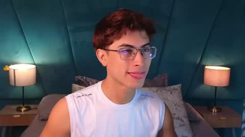 Snapshot of aaron_eze chatting on 07-02-26, 01:39 Aaron Ezequiel online show from 07-02-26, 01:39