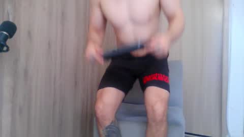 Aaron kwok online show from 11-02-25, 09:06