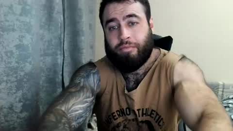 Snapshot of aaron_royal chatting on 07-12-26, 04:31 Davin tayl online show from 07-12-26, 04:31