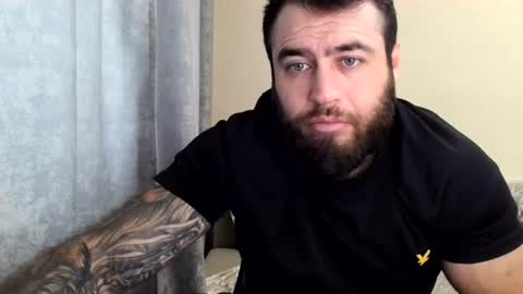 Snapshot of aaron_royal chatting on 07-15-26, 03:34 Davin tayl online show from 07-15-26, 03:34