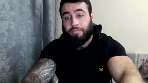 Snapshot of aaron_royal chatting on 07-15-26, 05:40 Davin tayl online show from 07-15-26, 05:40
