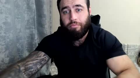 Snapshot of aaron_royal chatting on 07-17-26, 04:34 Davin tayl online show from 07-17-26, 04:34