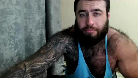 Snapshot of aaron_royal chatting on 07-21-26, 06:43 Davin tayl online show from 07-21-26, 06:43